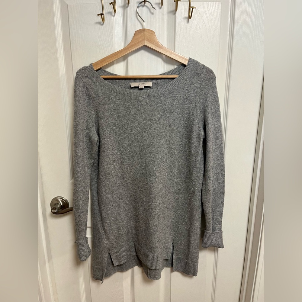 LOFT Heather Gray Long Knit Pullover